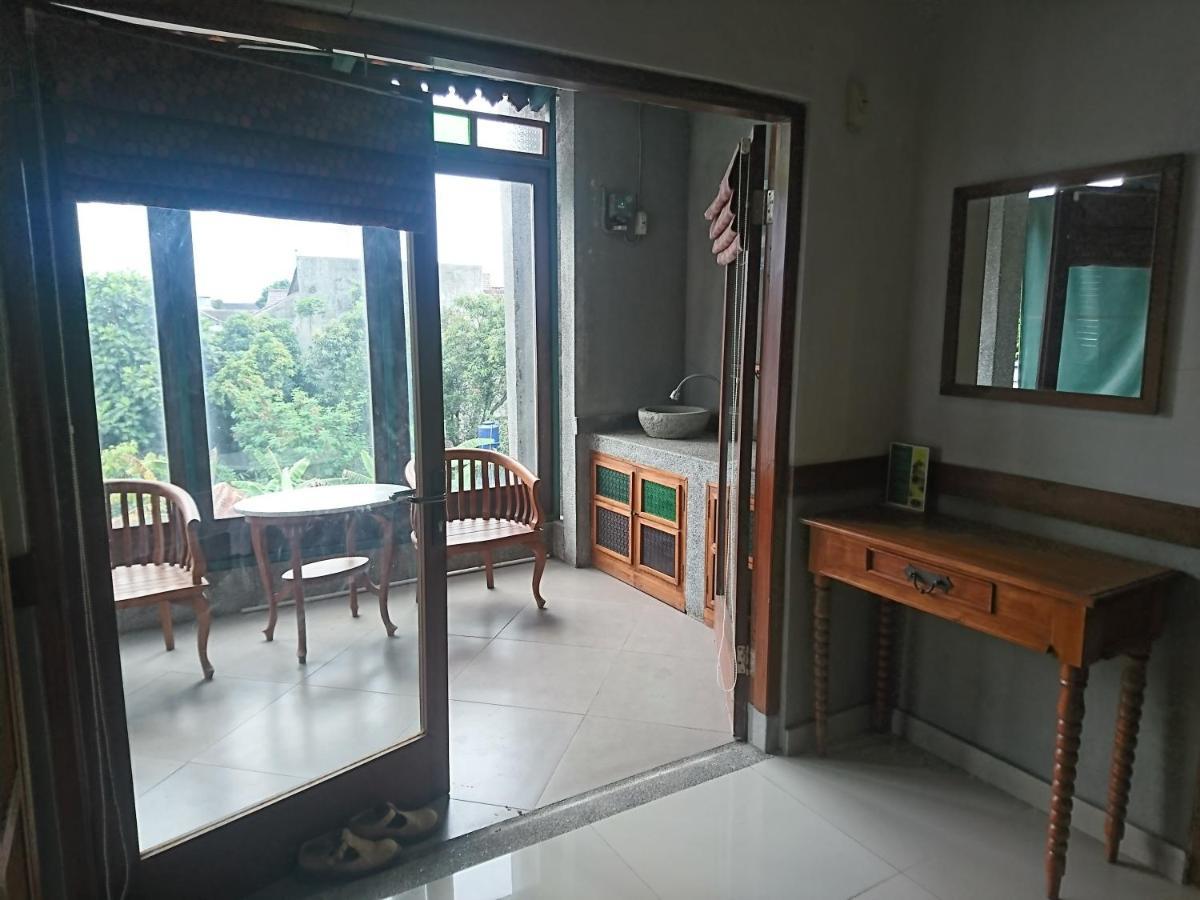 Wisma tamu Dalem Arum Bandung